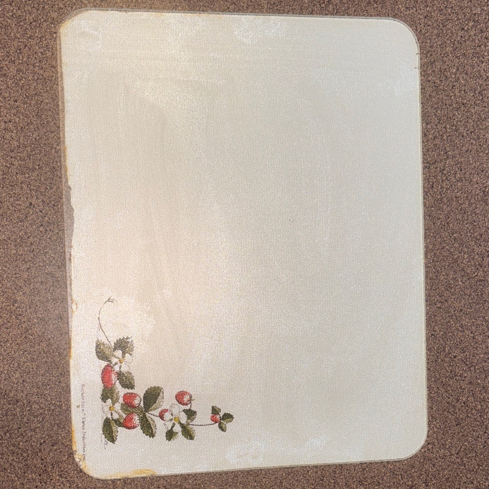 Vintage Surface Saver strawberry